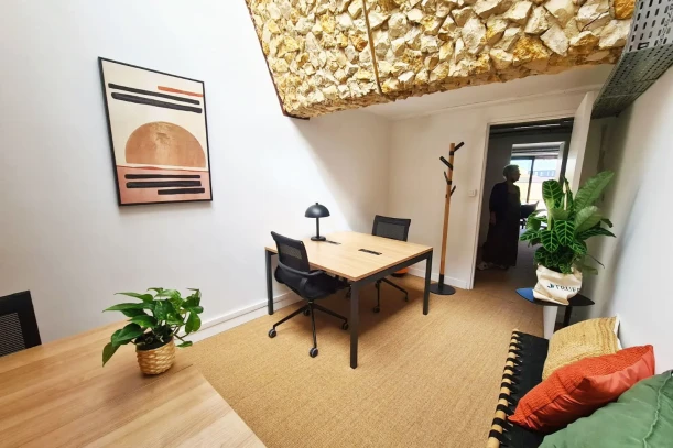 Bureau privé - 33000 - 4 postes - 1680€