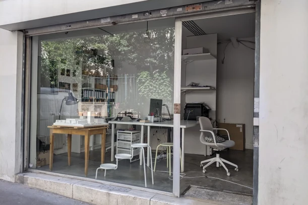 Open Space - 75020 - 1 poste - 275€