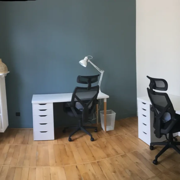 Espace indépendant 10 m² 2 postes Location bureau Rue Emile Zola Tours 37000 - photo 2