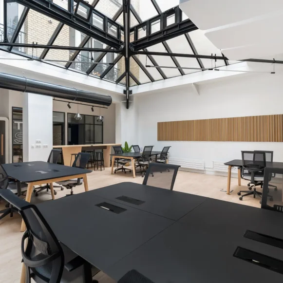 Espace indépendant 397 m² 45 postes Coworking Rue de Liège Paris 75009 - photo 4