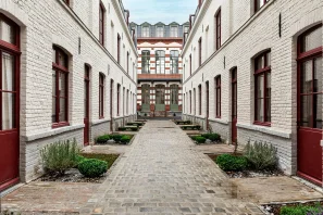 Open Space - 59000 - 34 postes - 170€