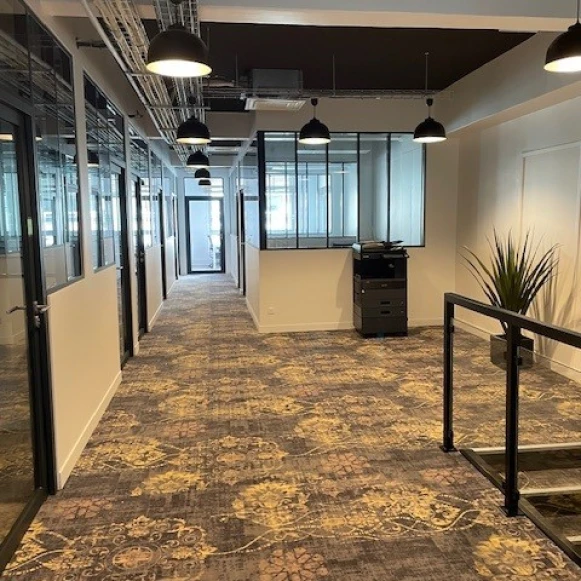 Bureau privé 16 m² 4 postes Location bureau Boulevard Exelmans Paris 75016 - photo 3