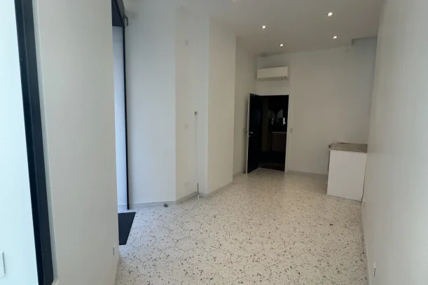 Espace indépendant - 75003 - 5 postes - 1500€