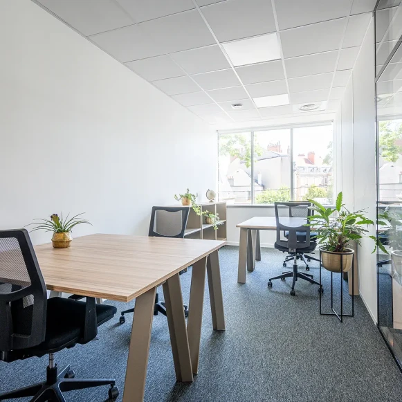 Bureau privé 18 m² 4 postes Coworking Boulevard Carnot Dijon 21000 - photo 1