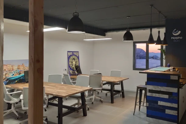 Open Space - 13600 - 4 postes - 220€