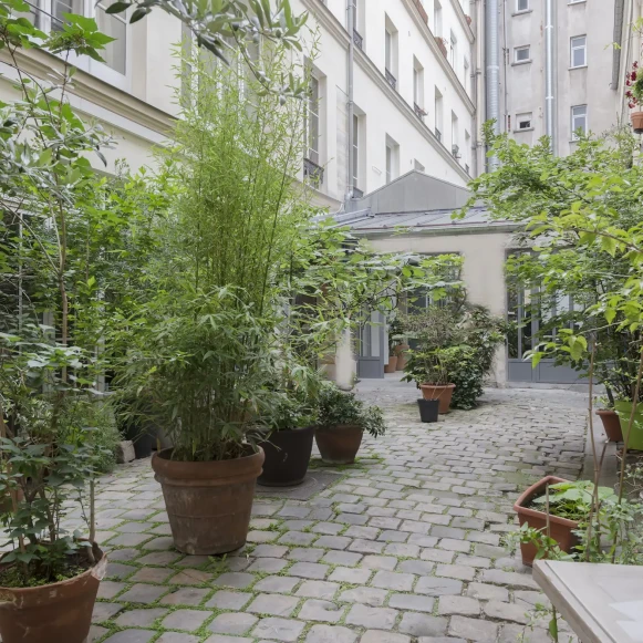Espace indépendant 270 m² 45 postes Location bureau Rue de la Fidélité Paris 75010 - photo 2