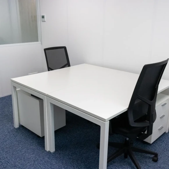 Bureau privé 13 m² 2 postes Coworking Rue Paul Bellamy Nantes 44000 - photo 3
