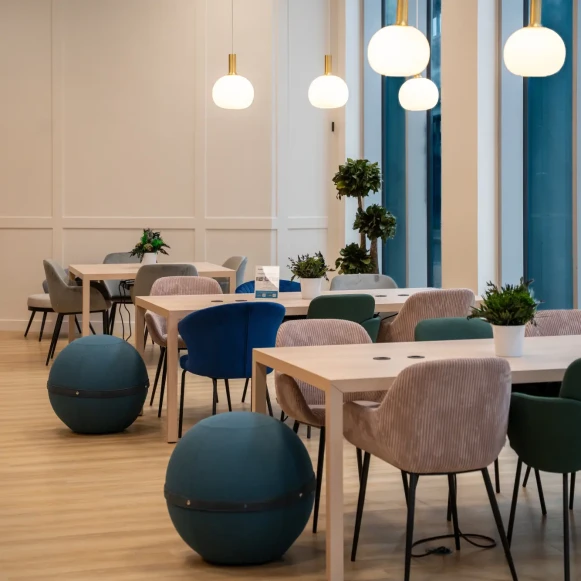 Bureau privé 7 m² 1 poste Coworking Rue Raoul Dautry Rennes 35000 - photo 11