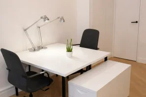 Bureau privé - 75009 - 4 postes - 1625€