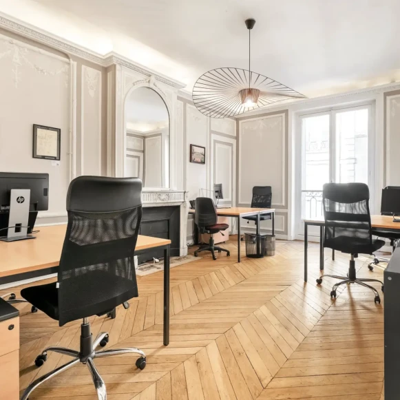 Bureau privé 50 m² 12 postes Coworking Rue d'Antin Paris 75002 - photo 2