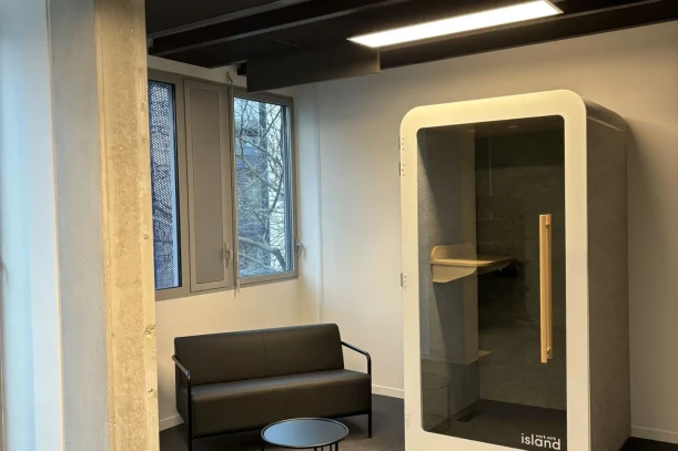 Bureau privé - 51100 - 4 postes - 1680€