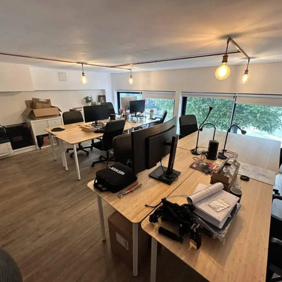 Open Space  3 postes Location bureau Rue Jean Jacques Rousseau Ivry-sur-Seine 94200 - photo 2