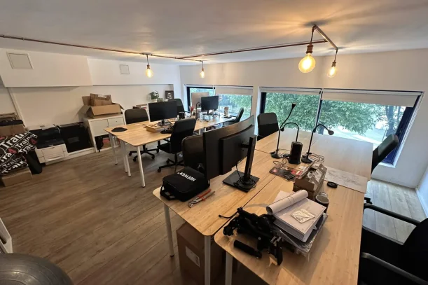 Open Space - 94200 - 3 postes - 290€