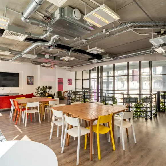 Bureau privé 132 m² 14 postes Location bureau Rue La Fayette Paris 75010 - photo 9