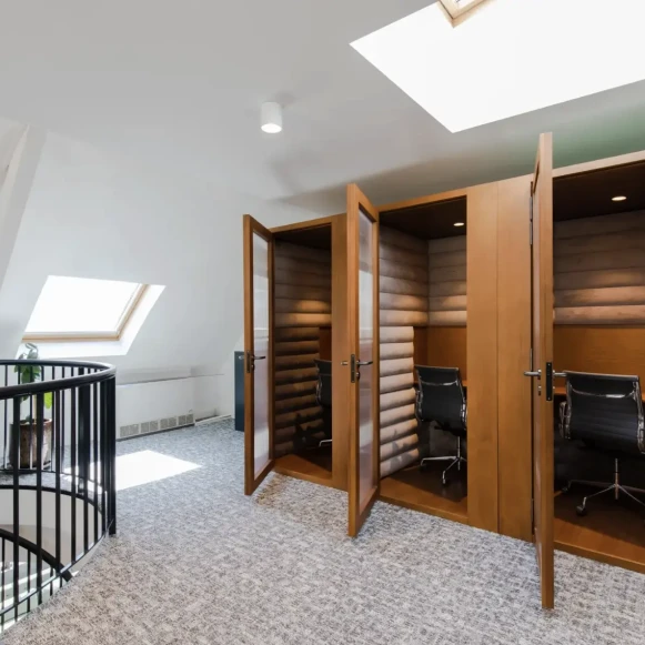 Bureau privé 15 m² 5 postes Location bureau Rue de Stockholm Paris 75008 - photo 12