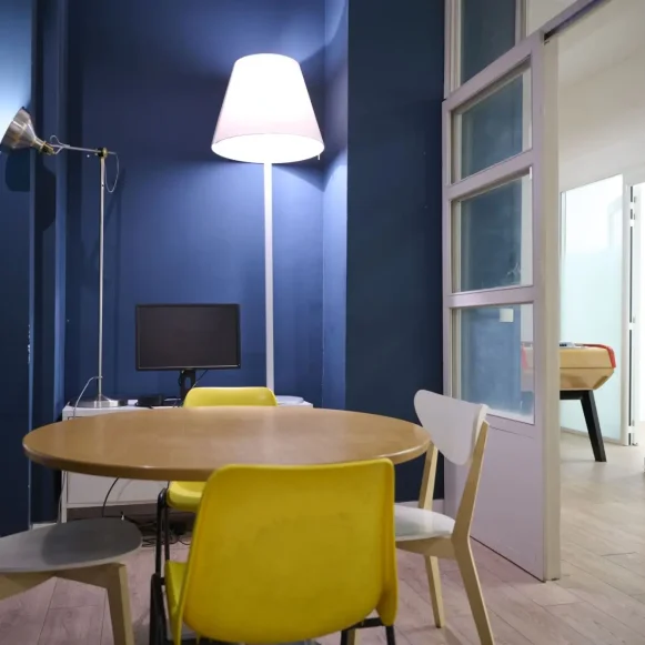 Open Space  8 postes Location bureau Rue Martel Paris 75010 - photo 3