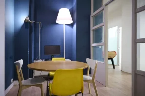 Open Space - 75010 - 8 postes - 375€