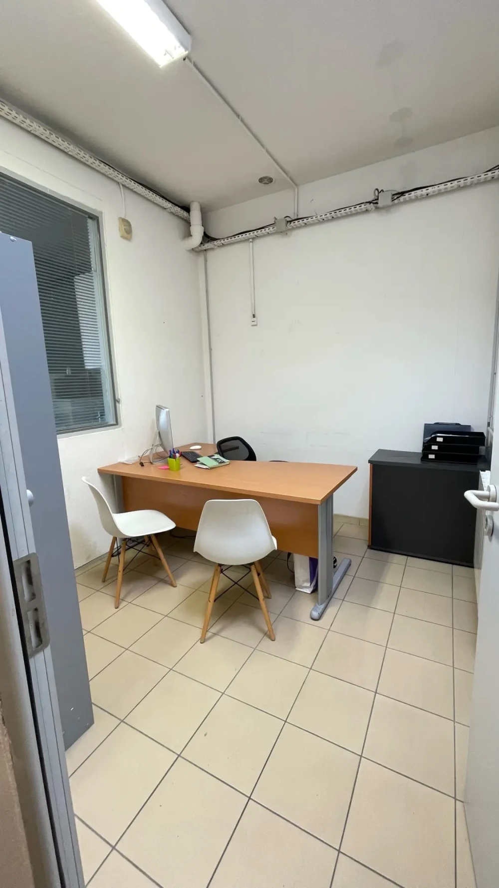 Espace indépendant - 92140 - 12 postes - 1900€