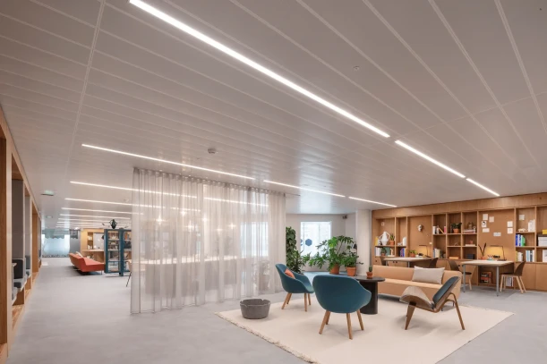 Bureau privé - 92800 - 9 postes - 6084€