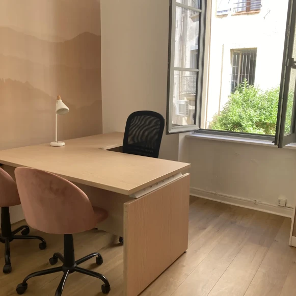 Bureau privé 9 m² 2 postes Location bureau Cours de la République Narbonne 11100 - photo 5
