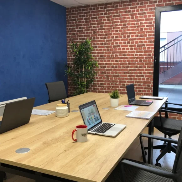Bureau privé 19 m² 4 postes Coworking Rue Paul Lafargue Noisy-le-Grand 93160 - photo 1