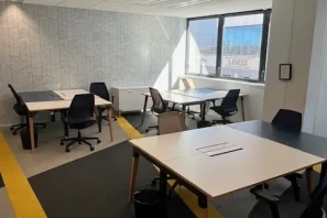 Bureau privé - 13002 - 9 postes - 1710€