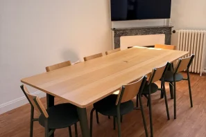 Open Space - 33000 - 18 postes - 300€