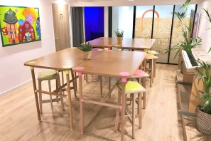 Open Space - 35000 - 8 postes - 210€