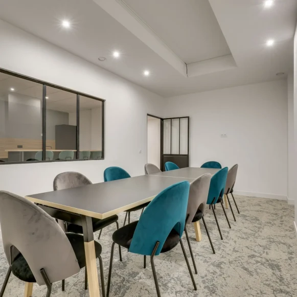 Bureau privé 537 m² 34 postes Coworking Avenue de Saint-Ouen Paris 75018 - photo 5