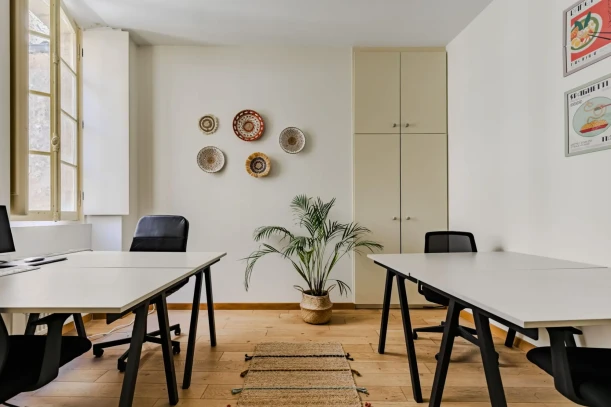 Bureau privé - 33000 - 4 postes - 960€