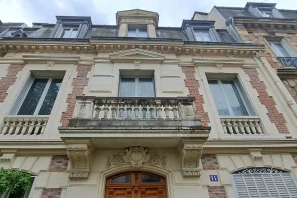 Open Space - 94410 - 10 postes - 350€