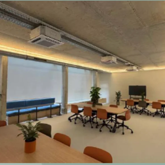 Bureau privé 22 m² 7 postes Location bureau Avenue de la République Montrouge 92120 - photo 3