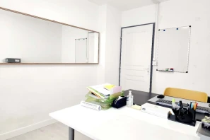 Bureau privé - 13001 - 3 postes - 340€