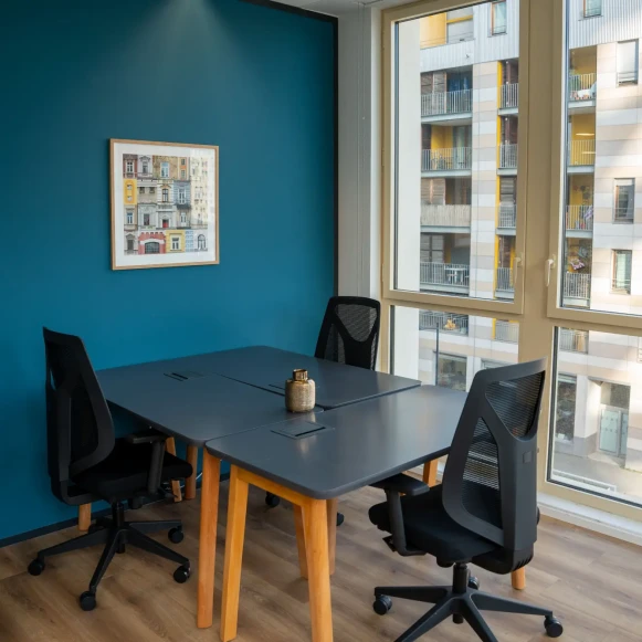 Bureau privé 23 m² 6 postes Coworking Rue d'Armagnac Bordeaux 33800 - photo 1