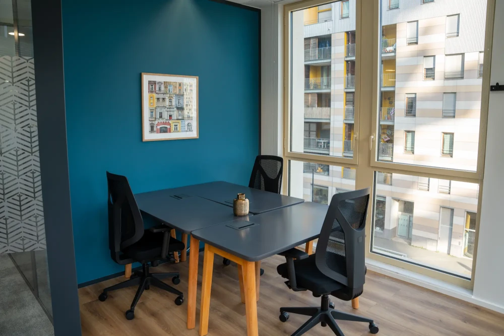 Bureau privé - 33800 - 1 poste - 708€