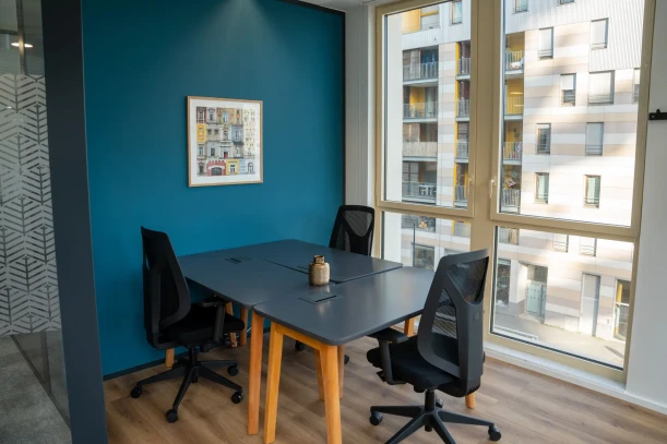 Bureau privé - 33800 - 6 postes - 1478€