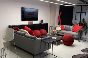 Open Space - 75002 - 8 postes - 500€