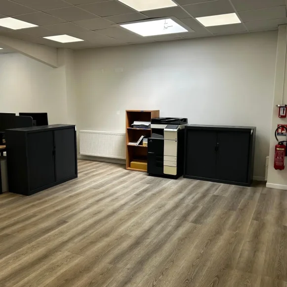 Bureau privé 120 m² 25 postes Coworking Rue Louis Ampère Neuilly-sur-Marne 93330 - photo 2