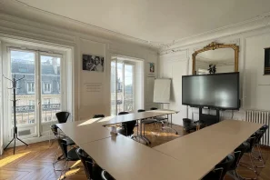 Bureau privé - 75001 - 4 postes - 2695€