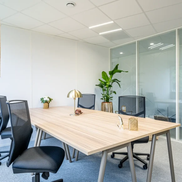 Bureau privé 19 m² 4 postes Location bureau Rue des Courtillons Bruz 35170 - photo 4