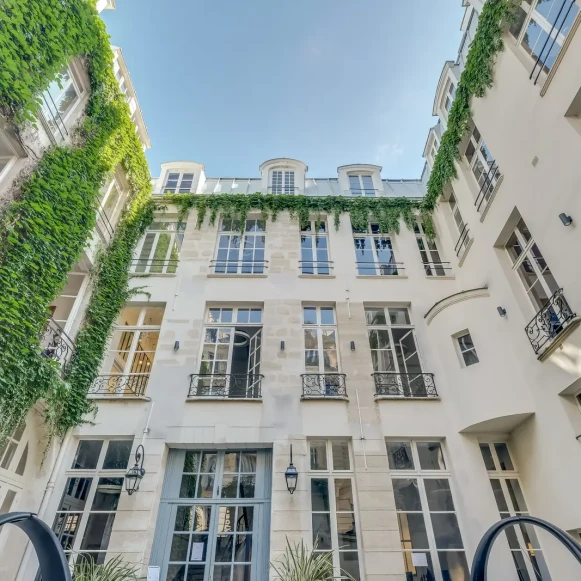 Bureau privé 85 m² 20 postes Location bureau Rue Chapon Paris 75003 - photo 9