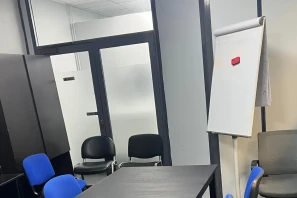 Bureau privé - 93100 - 6 postes - 1200€