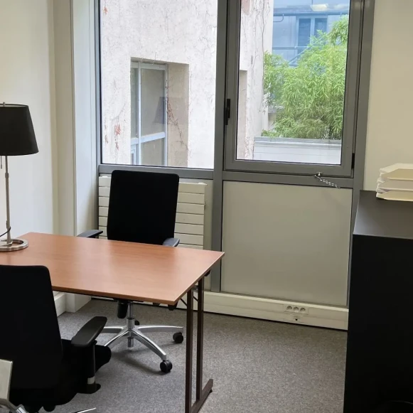 Bureau privé 7 m² 2 postes Coworking Rue Louis Rouquier Levallois-Perret 92300 - photo 1