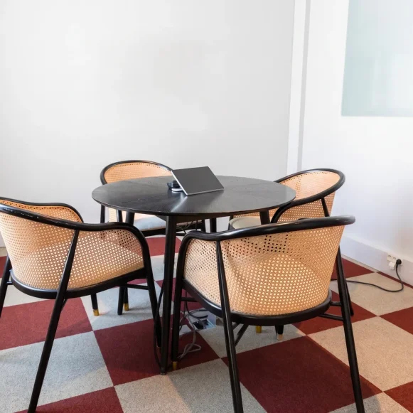 Espace indépendant 253 m² 53 postes Location bureau Rue Cambacérès Paris 75008 - photo 9