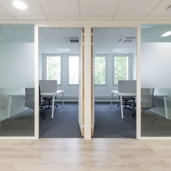 Bureau privé 30 m² 5 postes Location bureau Quai des Carrières Charenton-le-Pont 94220 - photo 4