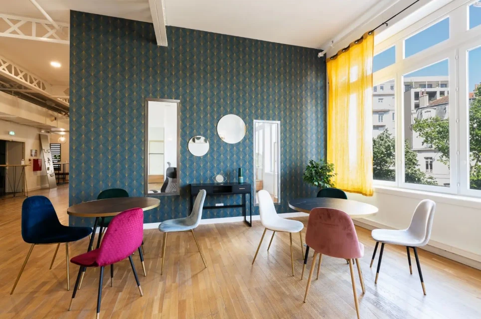 Bureaux and Co - Nouvelles Galeries