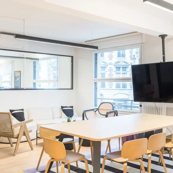Espace indépendant 160 m² 24 postes Coworking Rue Joseph Sansboeuf Paris 75008 - photo 3