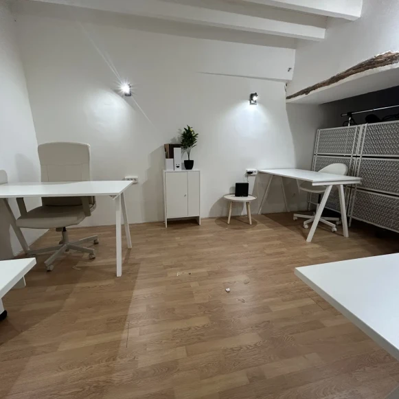 Bureau privé 30 m² 4 postes Coworking Rue du Gué Rueil-Malmaison 92500 - photo 5
