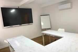 Open Space - 81000 - 4 postes - 150€