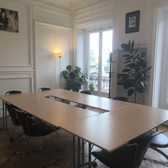 Bureau privé 23 m² 4 postes Coworking Avenue de l'Opéra Paris 75001 - photo 2